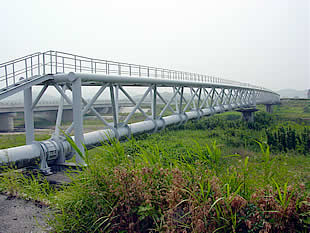 飯梨川（上水）水管橋