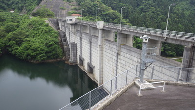 ６月16日の御部ダムの全景写真です。