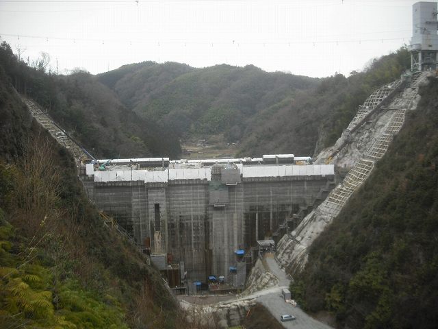 H2501_ダム上流面