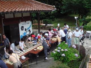 あじさい祭り巻きずしづくり