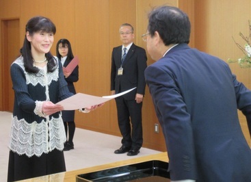 代香織（しろかおり）さん表彰風景