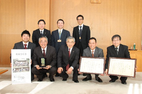 知事表敬訪問の様子