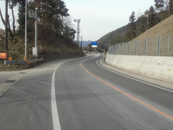 国道９号山口側から見た交差点１