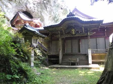 西ノ島町の焼火神社です