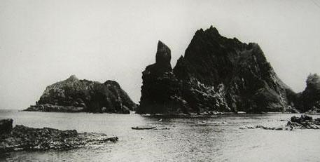 女島（東島）男島（西島）の画像