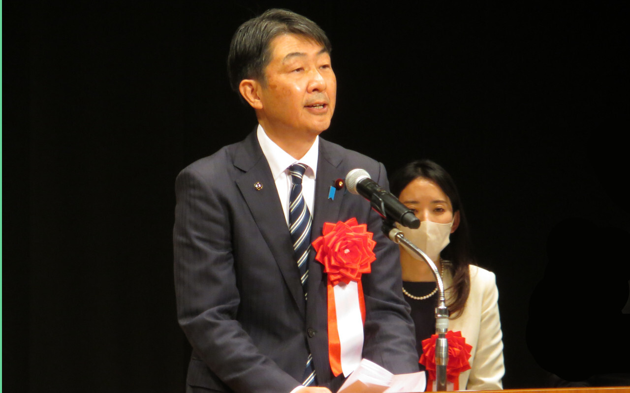 古川政務官の写真