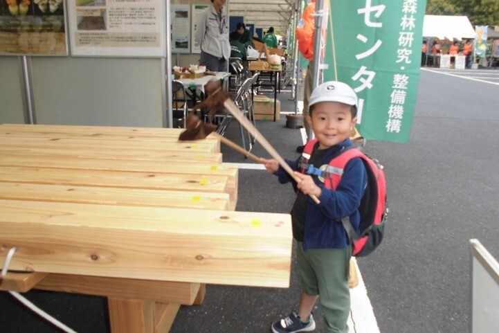 木琴を楽しむ様子写真１