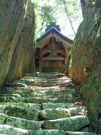 （写真）琴弾山神社