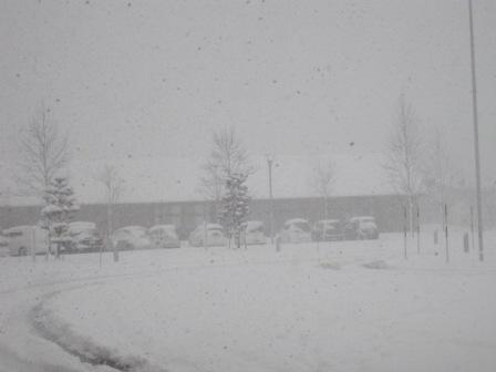 （写真）ときおり吹雪いています１