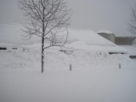 （写真）雪の壁