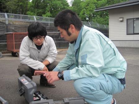 （写真）指導中の様子