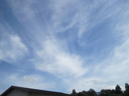 （写真）すじ雲