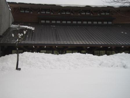 （写真）センター事務室外の雪その１