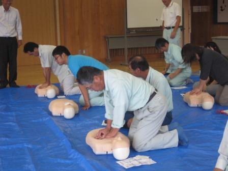 （写真）胸骨圧迫