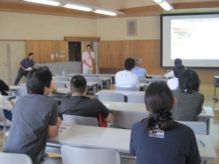 業務報告会の様子２