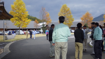 避難する様子。