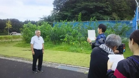 （写真）堂領調整監が撮影されているの様子