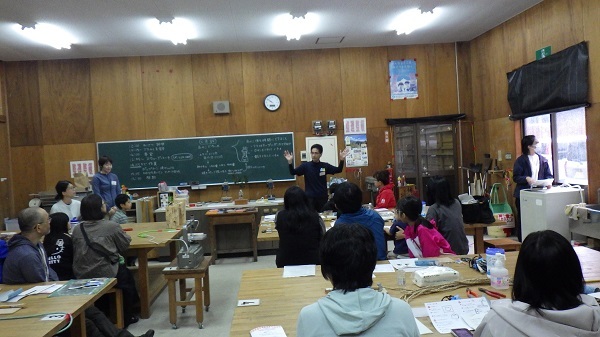 講座あいさつの様子