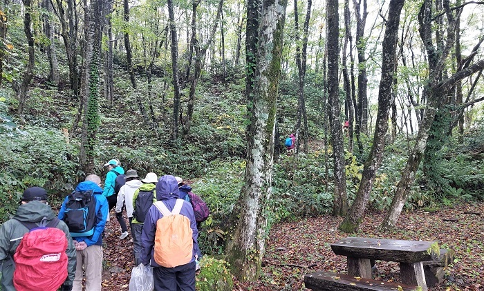 地蔵尊下駐車場から出発する画像