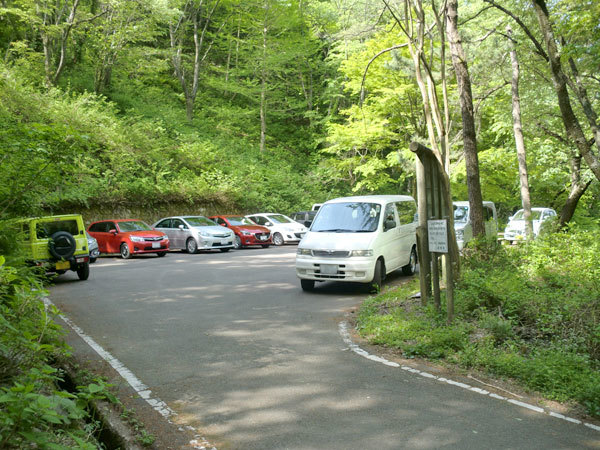 門坂駐車場の様子