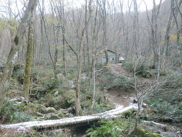 渓谷ルート避難小屋の画像