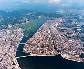 19年ぶりに再始動した大橋川改修（写真）