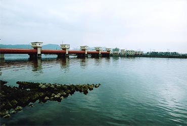 宍道湖・中海淡水化の中止決定（写真）