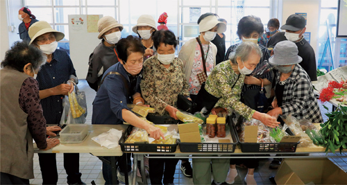 朝市の様子