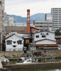 旧松江藩時代の蔵の写真