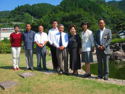 懇談に参加された皆さんと