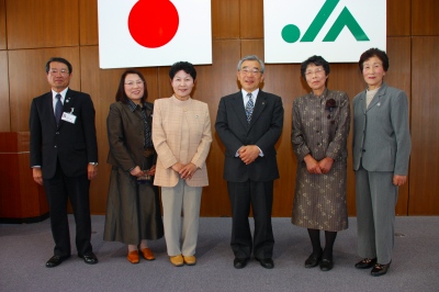 懇談参加者の皆さんと