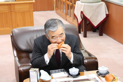 試食の様子