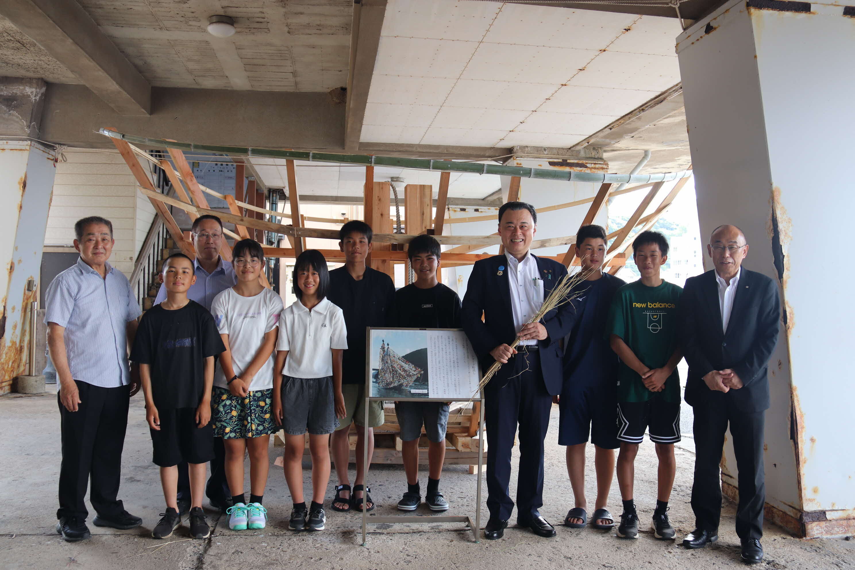 ＜精霊船を制作されている皆さんと＞