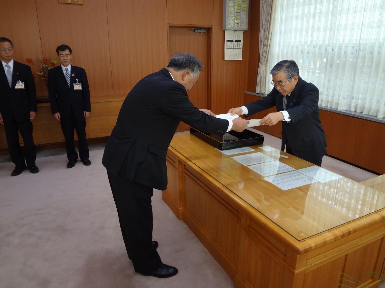 伝達式の様子