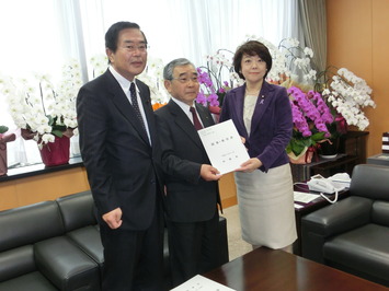 内閣官房への要望活動の様子