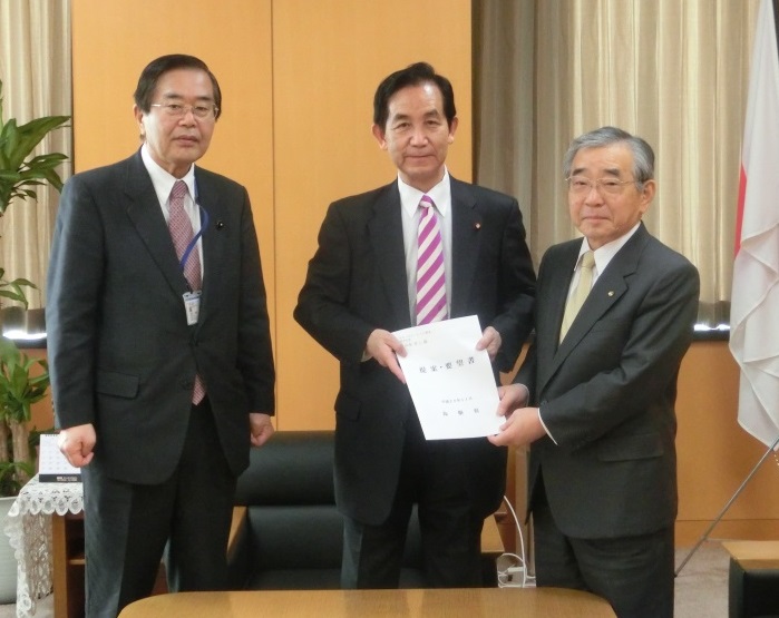 内閣官房への要望活動のようす