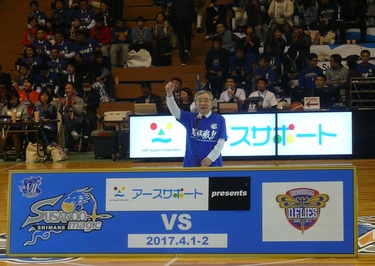 エールを送る知事