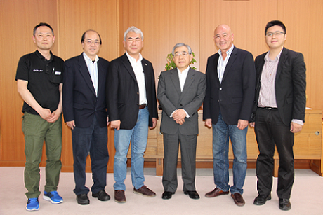 ジャイアントグローバルグループ前ＣＥＯ