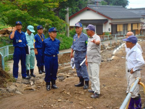 記録的大雨に見舞われた隠岐島を視察の様子その2