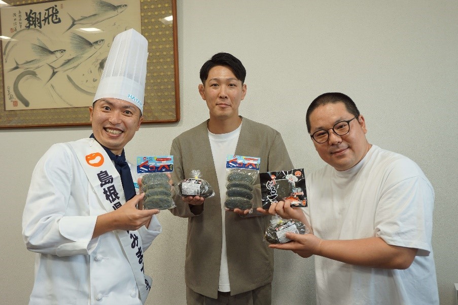 左から）「島根県住みます芸人」奥村隼也氏、ネルソンズ青山フォール勝ち氏、和田まんじゅう氏