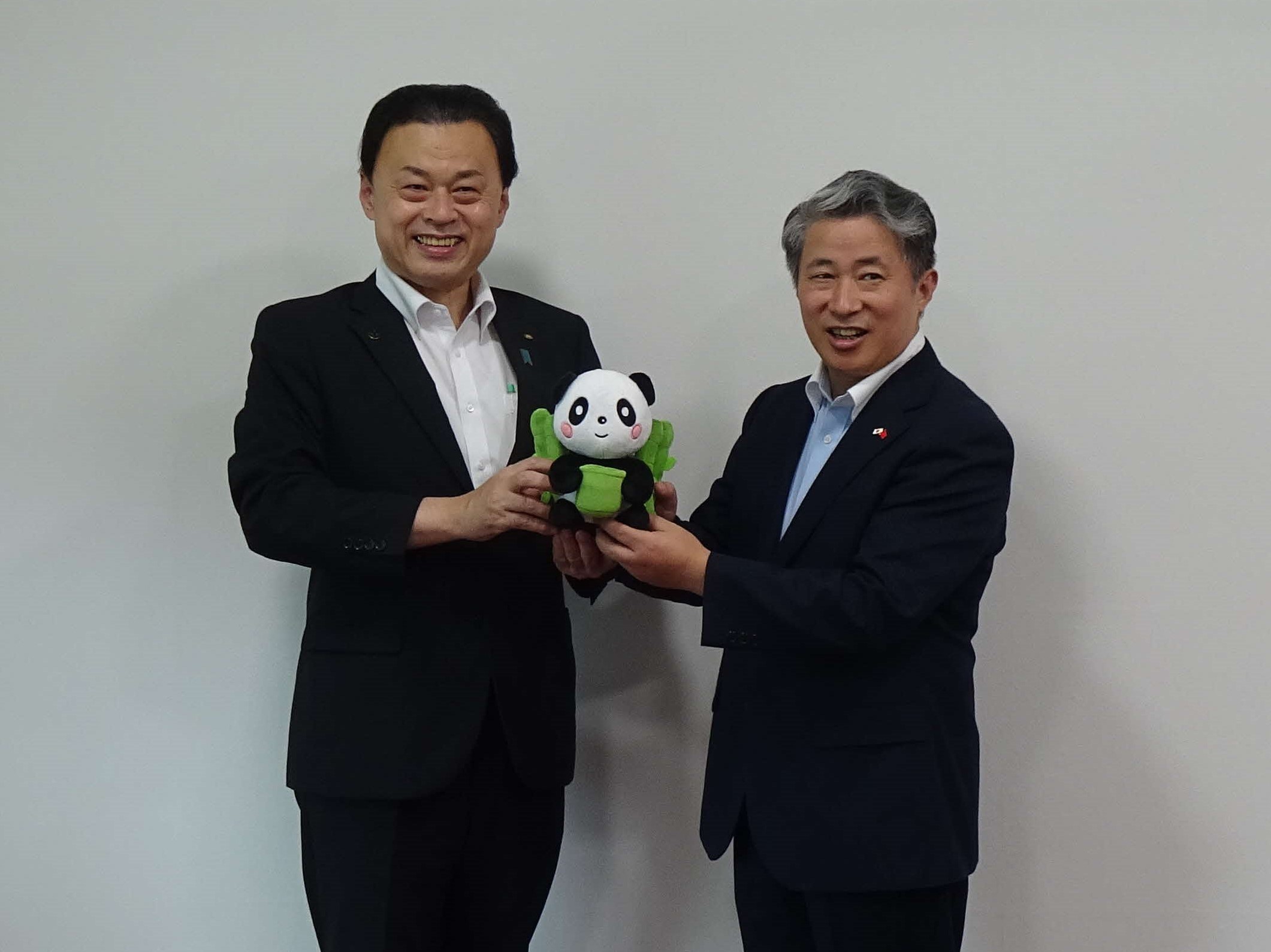 薛剣総領事と