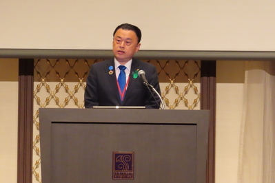 セミナーでの知事あいさつ