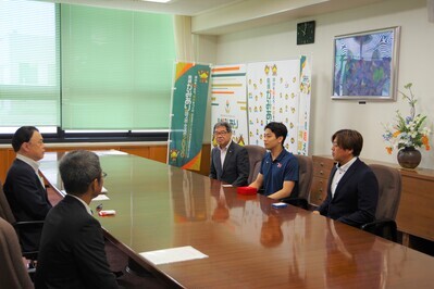 大会結果報告のようす