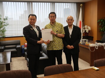内閣府黄川田特命担当大臣（地方創生・こども政策）