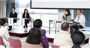 保護者向け就活セミナーの様子の写真