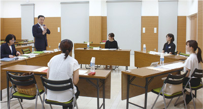 安来市で意見交換を行った様子の写真