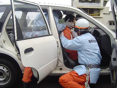 車両からの救助