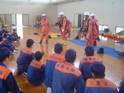 防護服着装3 防護服着装3