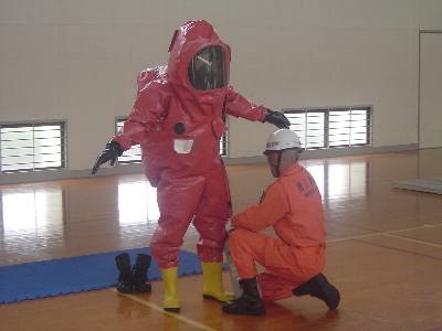 防護服着装4 防護服着装4