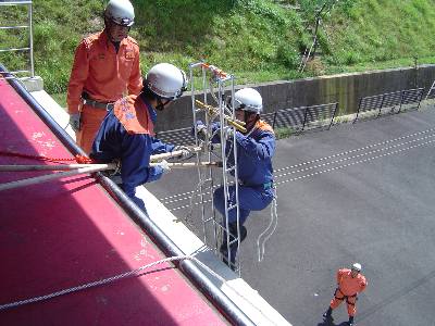 梯子を使っての訓練 梯子を使っての訓練
